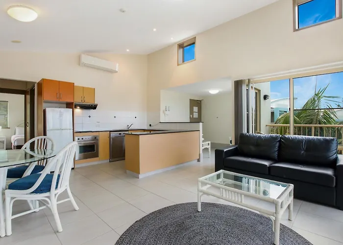 Lennox Beach Resort